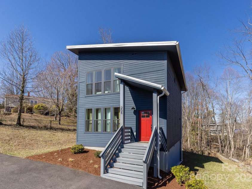 208 Ashby Cottage Lane, Woodfin, NC 28804.  MLS# CAR4233079, YatesRealty ID 1897. 