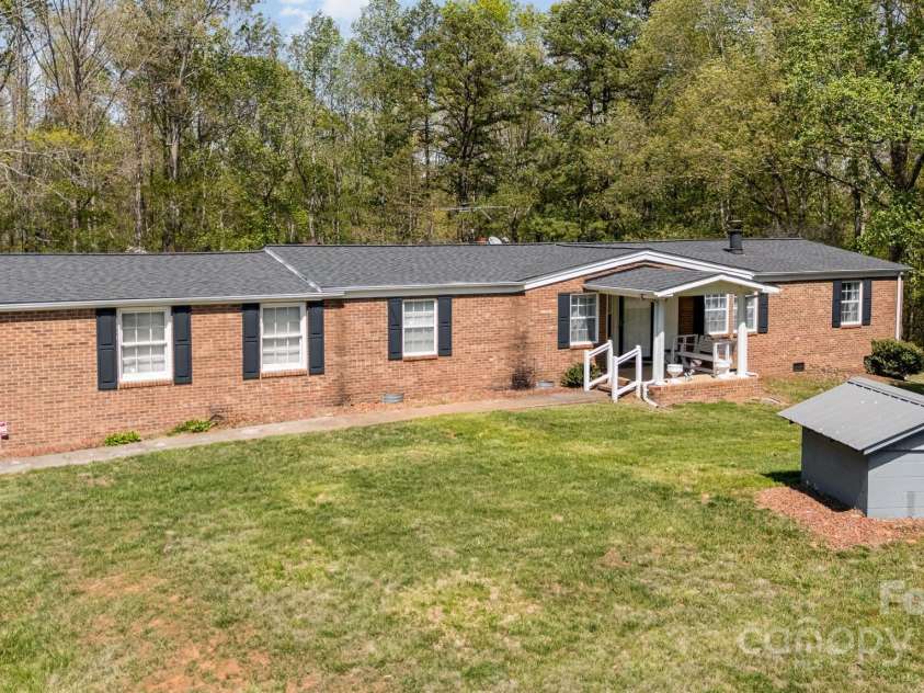 5013 Friendship Circle Road, East Bend, NC 27018.  MLS# CAR4253908, YatesRealty ID 1897. 