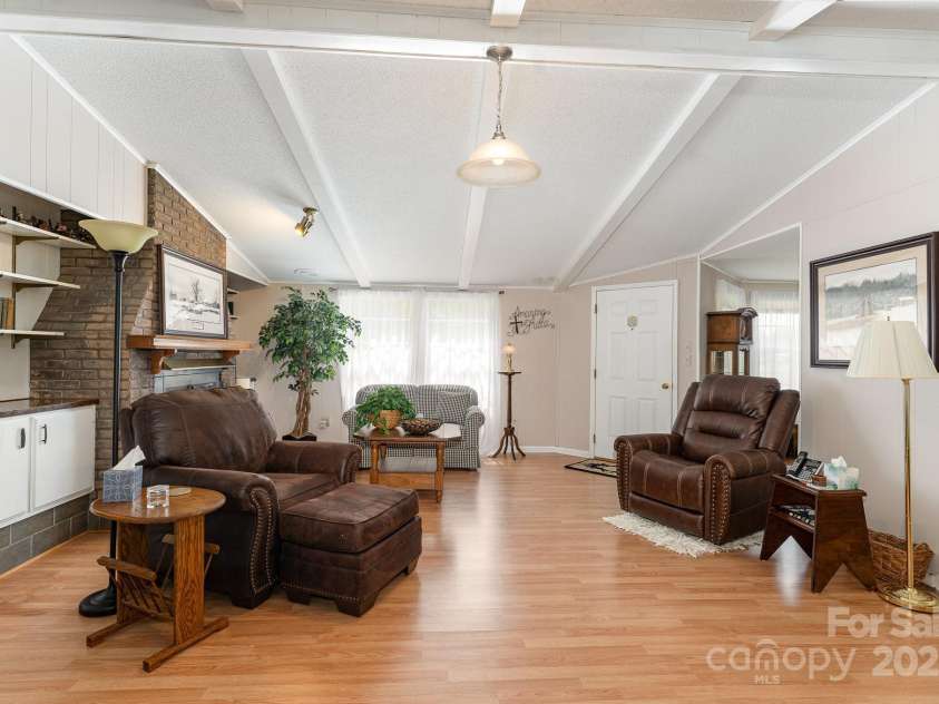 5013 Friendship Circle Road, East Bend, NC 27018.  MLS# CAR4253908, YatesRealty ID 1897. 