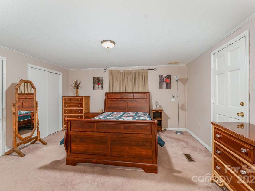 5013 Friendship Circle Road, East Bend, NC 27018.  MLS# CAR4253908, YatesRealty ID 1897. 