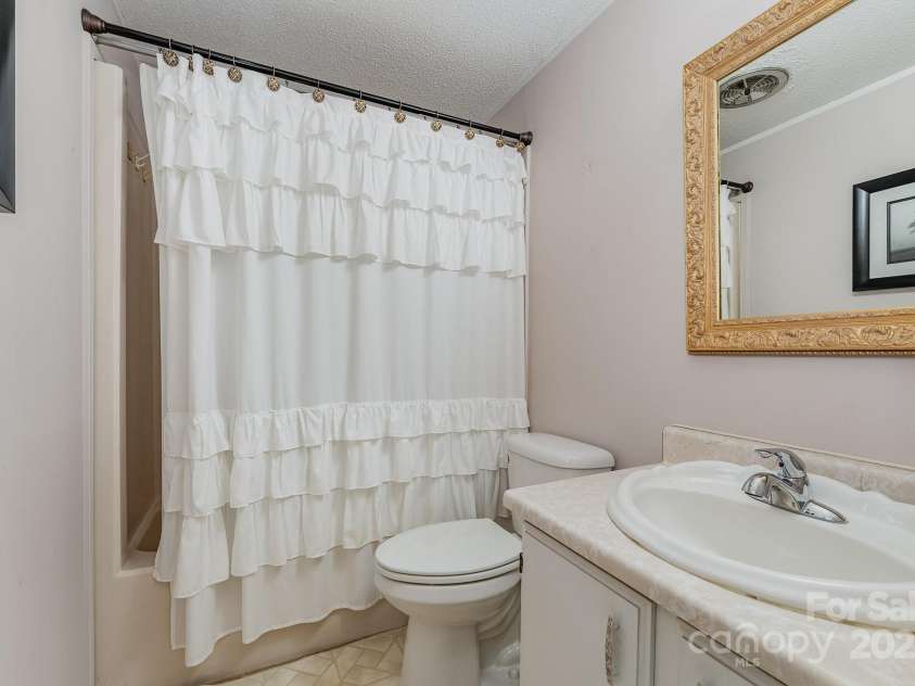 5013 Friendship Circle Road, East Bend, NC 27018.  MLS# CAR4253908, YatesRealty ID 1897. 