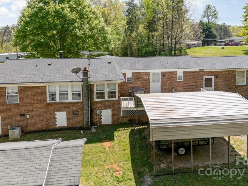 5013 Friendship Circle Road, East Bend, NC 27018.  MLS# CAR4253908, YatesRealty ID 1897. 