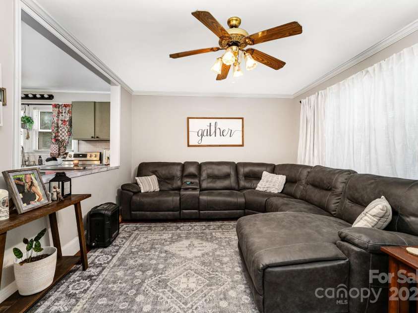 107 Oakland Road, Belmont, NC 28012.  MLS# CAR4260243, YatesRealty ID 18970. 