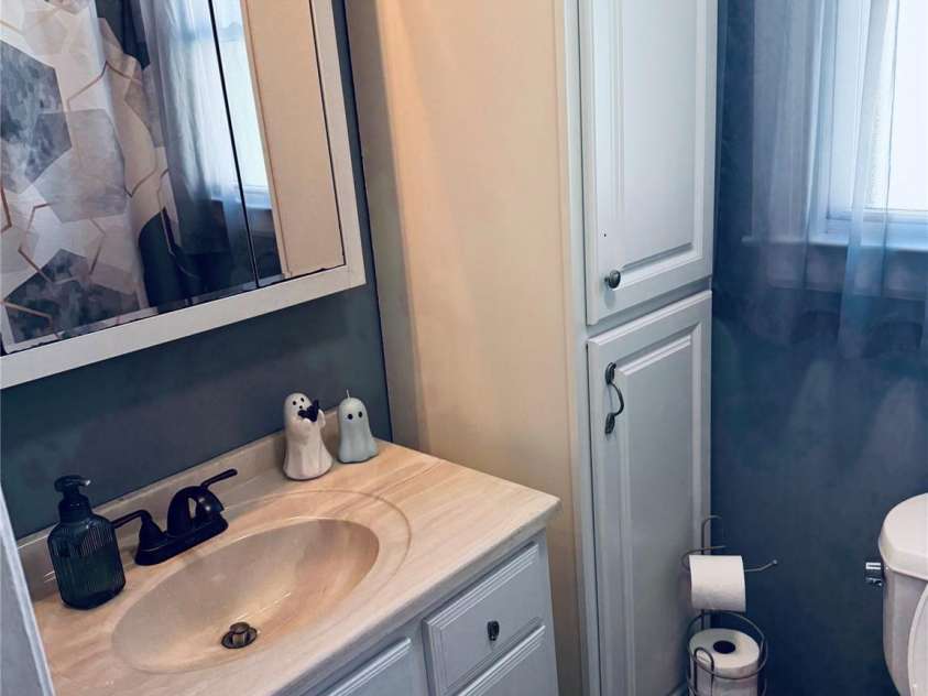 107 Oakland Road, Belmont, NC 28012.  MLS# CAR4260243, YatesRealty ID 18970. 