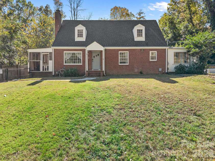 151 Corriher Avenue, Salisbury, NC 28144.  MLS# CAR4314788, YatesRealty ID 18970. 