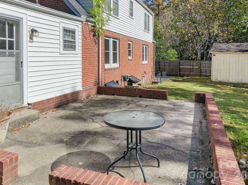 151 Corriher Avenue, Salisbury, NC 28144.  MLS# CAR4314788, YatesRealty ID 18970. 