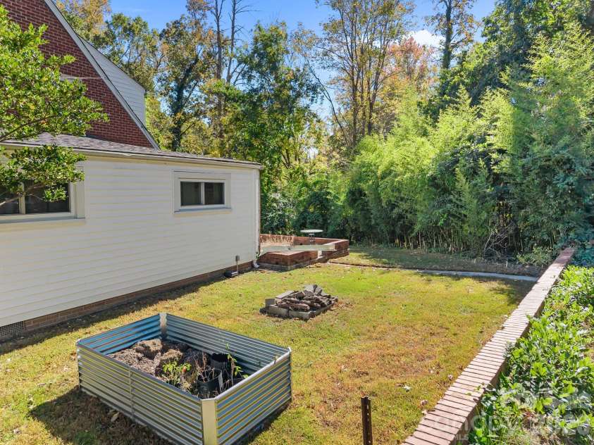 151 Corriher Avenue, Salisbury, NC 28144.  MLS# CAR4314788, YatesRealty ID 18970. 