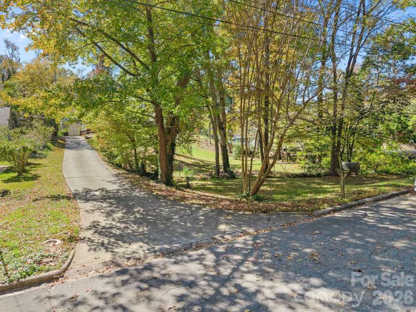 151 Corriher Avenue, Salisbury, NC 28144.  MLS# CAR4314788, YatesRealty ID 18970. 
