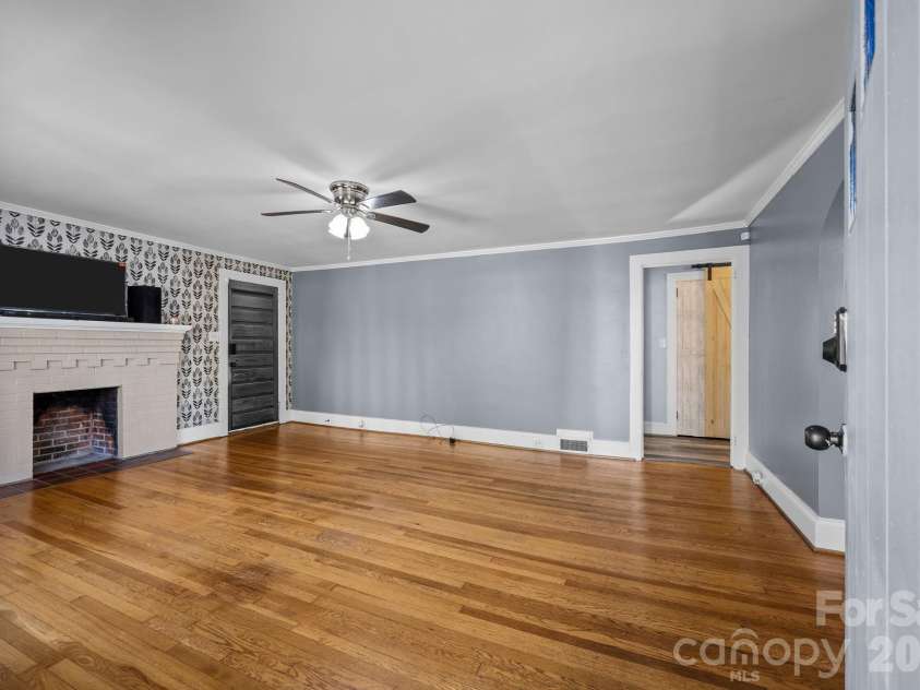 151 Corriher Avenue, Salisbury, NC 28144.  MLS# CAR4314788, YatesRealty ID 18970. 