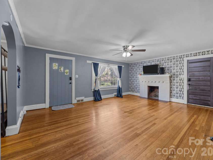 151 Corriher Avenue, Salisbury, NC 28144.  MLS# CAR4314788, YatesRealty ID 18970. 