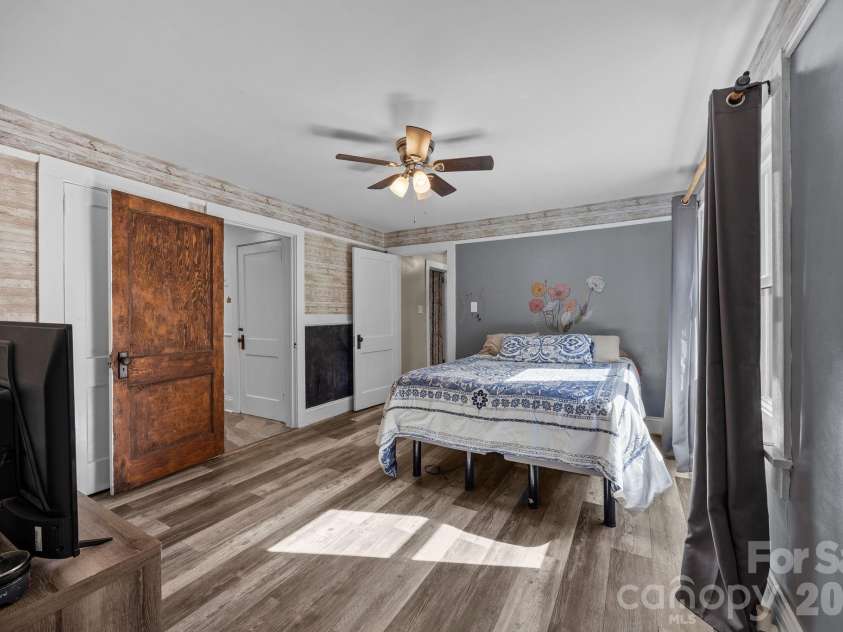 151 Corriher Avenue, Salisbury, NC 28144.  MLS# CAR4314788, YatesRealty ID 18970. 