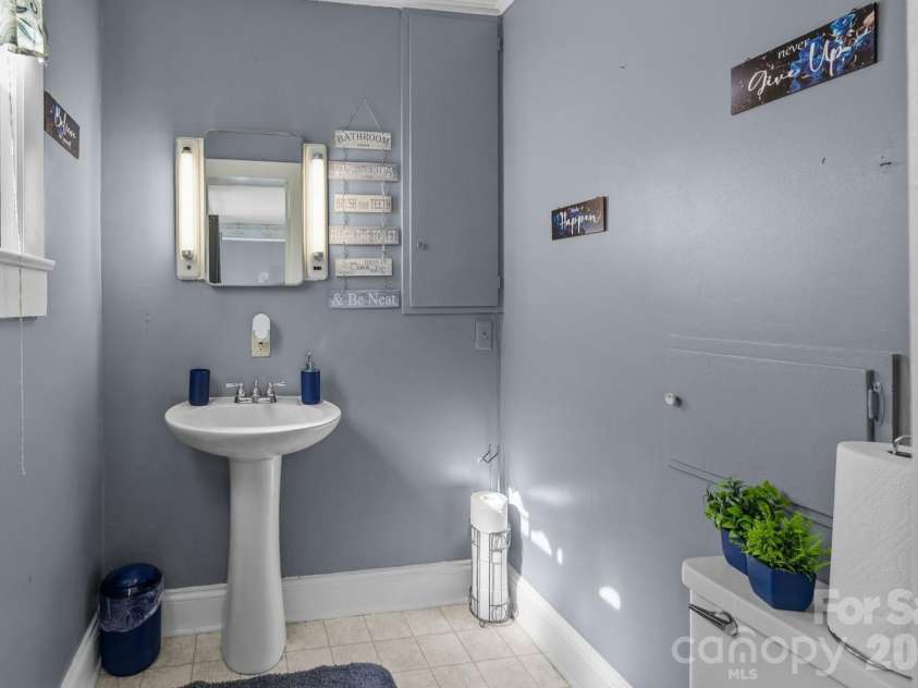 151 Corriher Avenue, Salisbury, NC 28144.  MLS# CAR4314788, YatesRealty ID 18970. 
