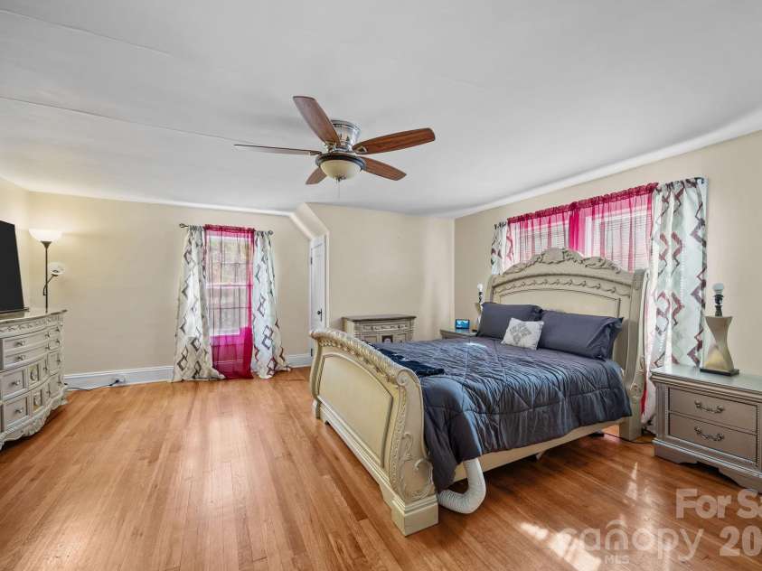 151 Corriher Avenue, Salisbury, NC 28144.  MLS# CAR4314788, YatesRealty ID 18970. 