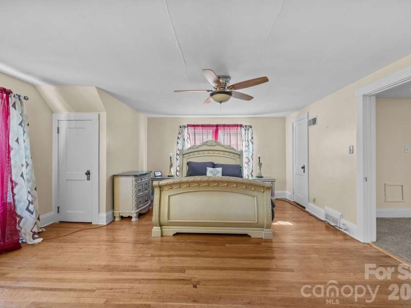 151 Corriher Avenue, Salisbury, NC 28144.  MLS# CAR4314788, YatesRealty ID 18970. 