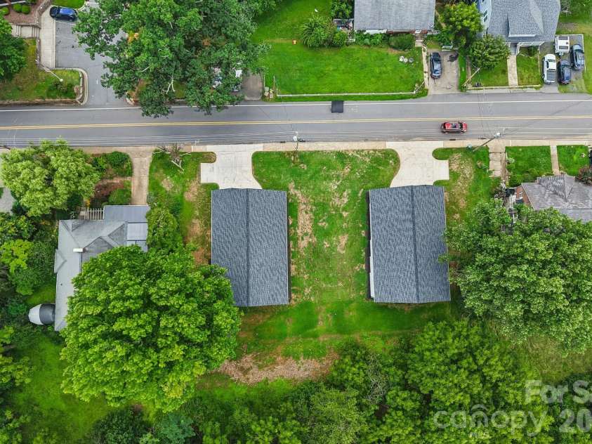 124 Main Street, Mars Hill, NC 28754.  MLS# CAR4375726, YatesRealty ID 18973. 