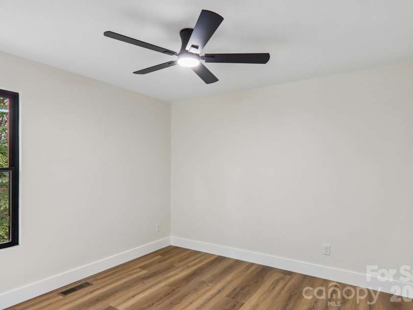 124 Main Street, Mars Hill, NC 28754.  MLS# CAR4375726, YatesRealty ID 18973. Bedroom 2