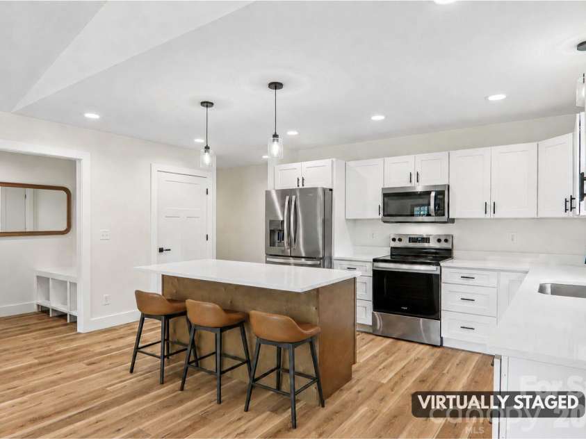 140 Main Street, Mars Hill, NC 28754.  MLS# CAR4375742, YatesRealty ID 18974. Virtually Staged.
