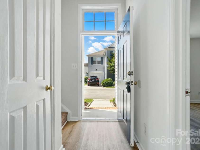 8605 Sawleaf Court, Charlotte, NC 28215.  MLS# CAR4263446, YatesRealty ID 18975. 
