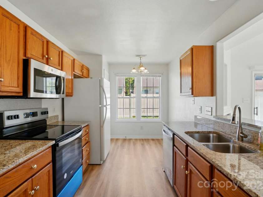 8605 Sawleaf Court, Charlotte, NC 28215.  MLS# CAR4263446, YatesRealty ID 18975. 