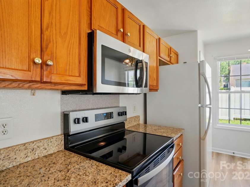 8605 Sawleaf Court, Charlotte, NC 28215.  MLS# CAR4263446, YatesRealty ID 18975. 