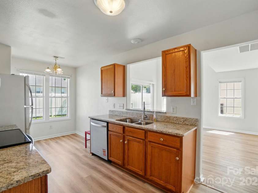 8605 Sawleaf Court, Charlotte, NC 28215.  MLS# CAR4263446, YatesRealty ID 18975. 