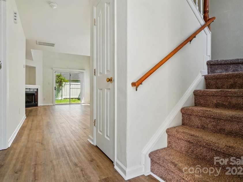 8605 Sawleaf Court, Charlotte, NC 28215.  MLS# CAR4263446, YatesRealty ID 18975. 