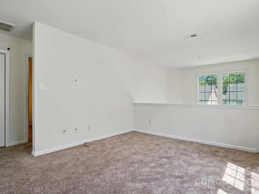 8605 Sawleaf Court, Charlotte, NC 28215.  MLS# CAR4263446, YatesRealty ID 18975. 
