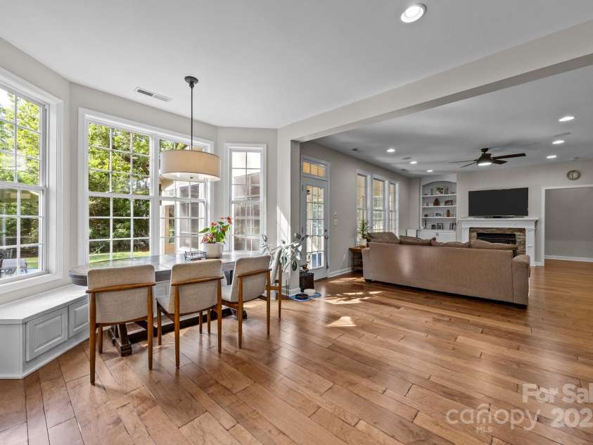 1108 Longwood Court, Matthews, NC 28104.  MLS# CAR4255479, YatesRealty ID 18976. 