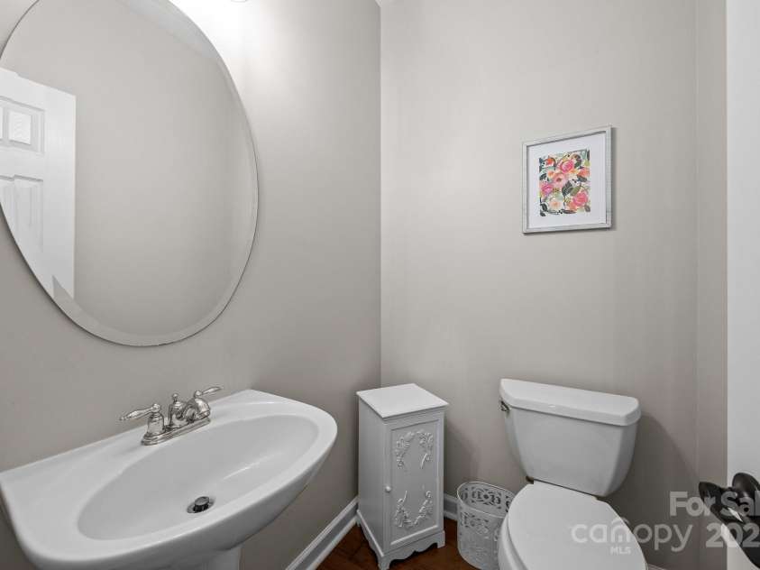 1108 Longwood Court, Matthews, NC 28104.  MLS# CAR4255479, YatesRealty ID 18976. 