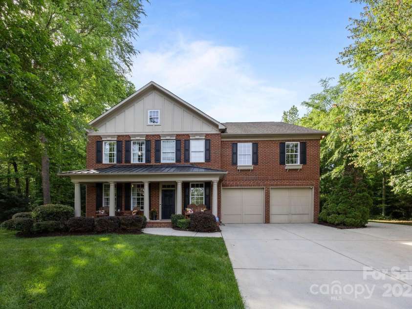 1108 Longwood Court, Matthews, NC 28104.  MLS# CAR4255479, YatesRealty ID 18976. 