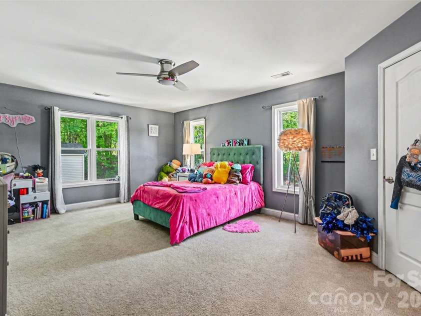 9811 Julliard Drive, Mint Hill, NC 28227.  MLS# CAR4365718, YatesRealty ID 18976. 