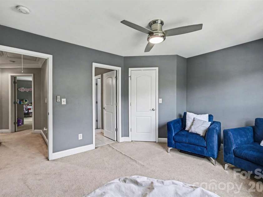 9811 Julliard Drive, Mint Hill, NC 28227.  MLS# CAR4365718, YatesRealty ID 18976. 