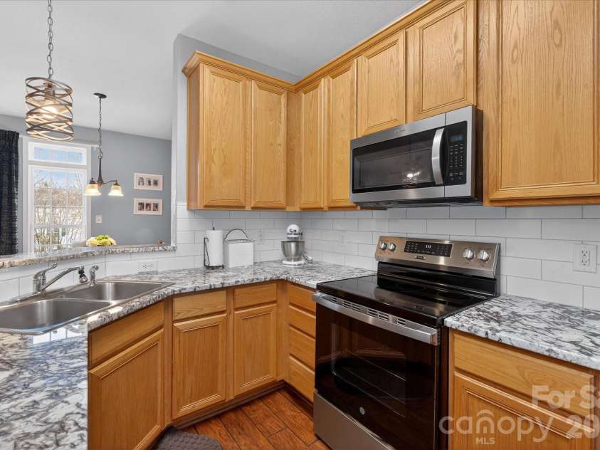 3066 Priory Ridge Drive, Fort Mill, SC 29707.  MLS# CAR4349645, YatesRealty ID 18977. 