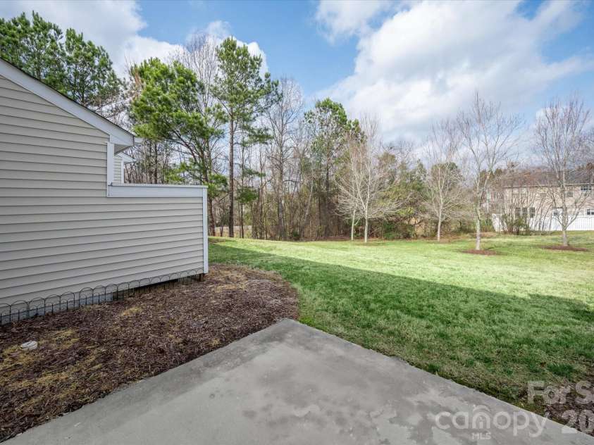 3066 Priory Ridge Drive, Fort Mill, SC 29707.  MLS# CAR4349645, YatesRealty ID 18977. 
