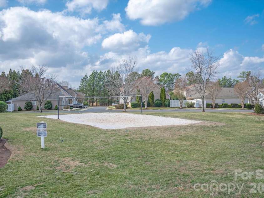 3066 Priory Ridge Drive, Fort Mill, SC 29707.  MLS# CAR4349645, YatesRealty ID 18977. 