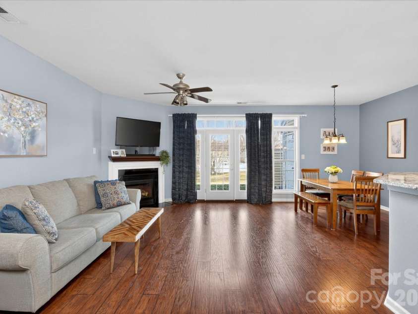 3066 Priory Ridge Drive, Fort Mill, SC 29707.  MLS# CAR4349645, YatesRealty ID 18977. Living Room
