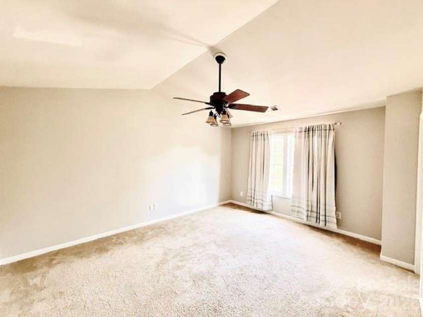 3066 Priory Ridge Drive, Fort Mill, SC 29707.  MLS# CAR4349645, YatesRealty ID 18977. Primary Bedroom Refreshed