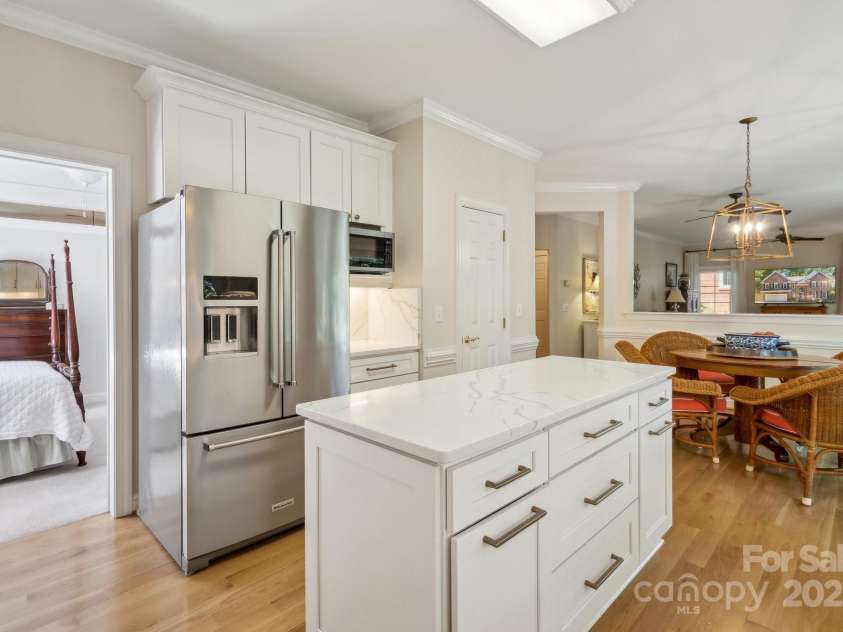 909 Staghorn Lane, Waxhaw, NC 28173.  MLS# CAR4255328, YatesRealty ID 18978. 