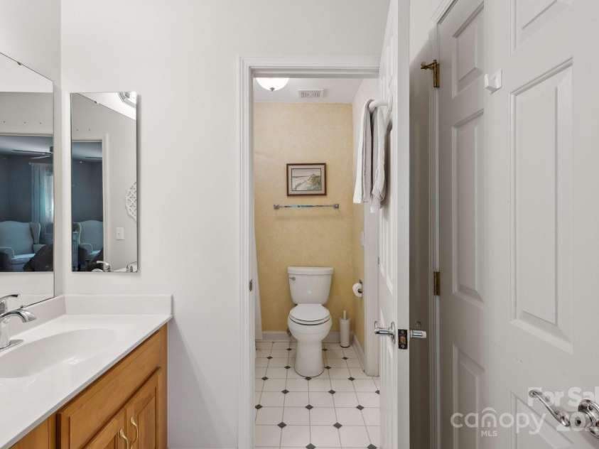 909 Staghorn Lane, Waxhaw, NC 28173.  MLS# CAR4255328, YatesRealty ID 18978. 