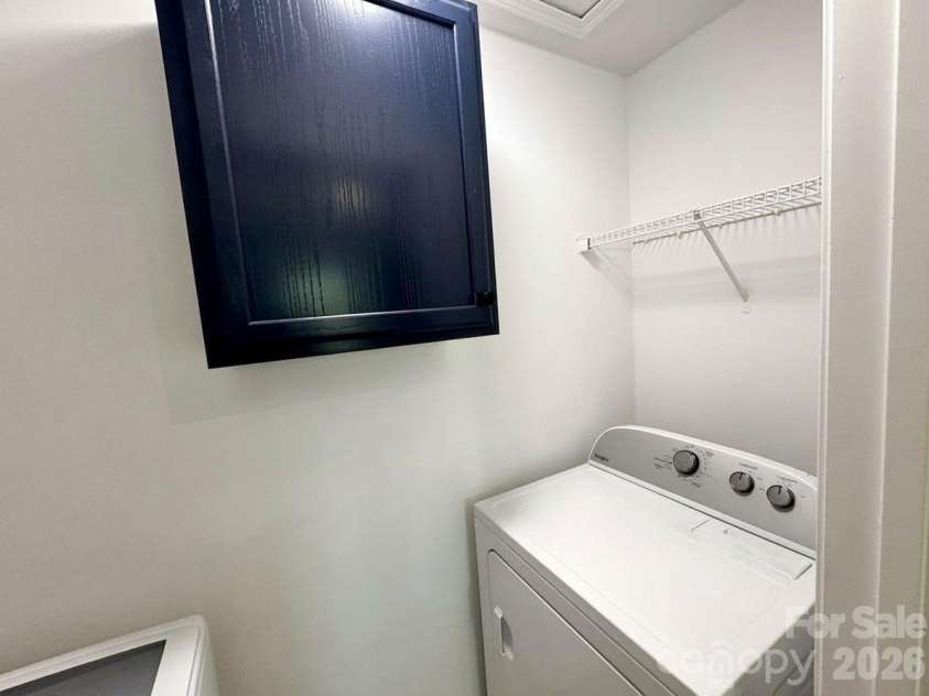 1423 Chelveston Drive, Charlotte, NC 28208.  MLS# CAR4362432, YatesRealty ID 18979. 