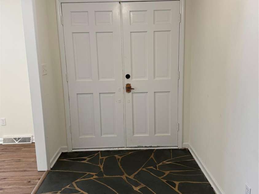 629 Belmorrow Drive, Charlotte, NC 28214.  MLS# CAR4247831, YatesRealty ID 18979. 