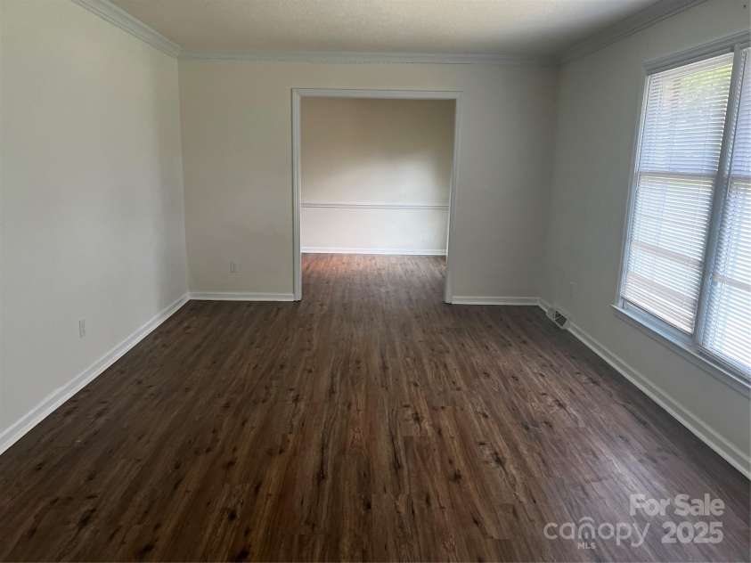 629 Belmorrow Drive, Charlotte, NC 28214.  MLS# CAR4247831, YatesRealty ID 18979. LR