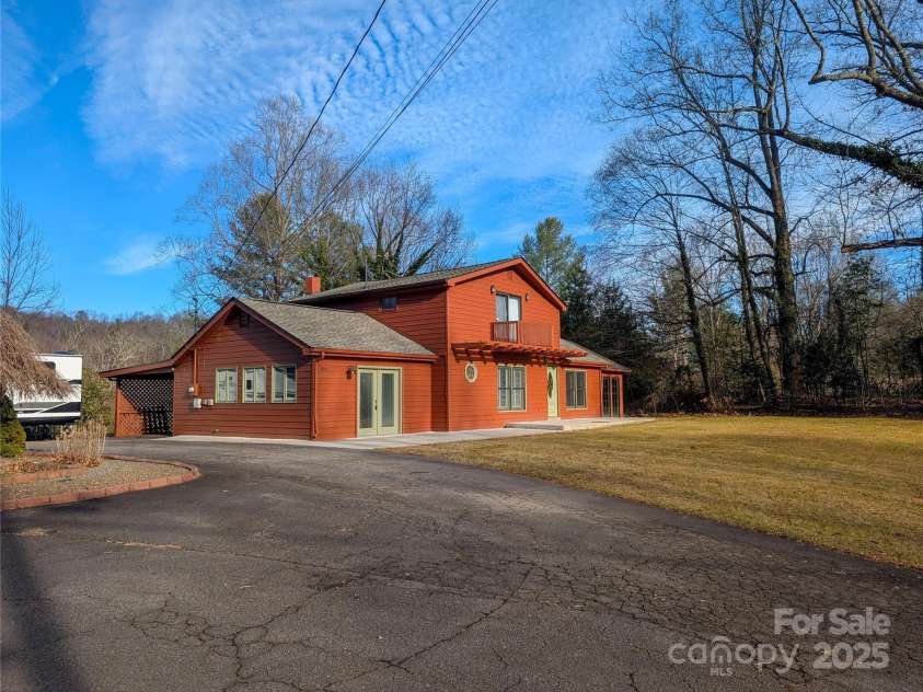 455 Rocky Springs Heights, Burnsville, NC 28714.  MLS# CAR4217195, YatesRealty ID 1898. 