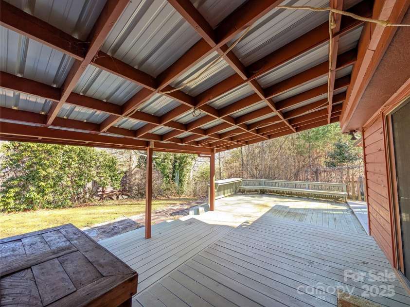 455 Rocky Springs Heights, Burnsville, NC 28714.  MLS# CAR4217195, YatesRealty ID 1898. 