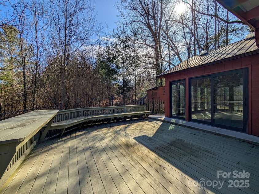 455 Rocky Springs Heights, Burnsville, NC 28714.  MLS# CAR4217195, YatesRealty ID 1898. 