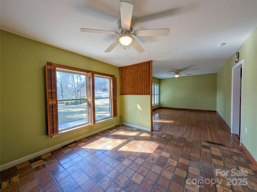 455 Rocky Springs Heights, Burnsville, NC 28714.  MLS# CAR4217195, YatesRealty ID 1898. 