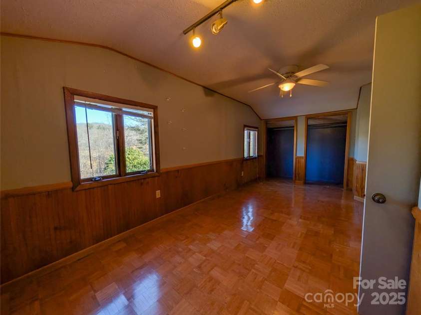 455 Rocky Springs Heights, Burnsville, NC 28714.  MLS# CAR4217195, YatesRealty ID 1898. 