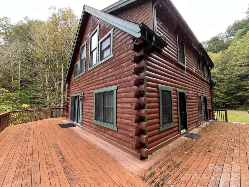 8020 Meadow Fork Road, Hot Springs, NC 28743.  MLS# CAR4306581, YatesRealty ID 1898. Main lodge decking