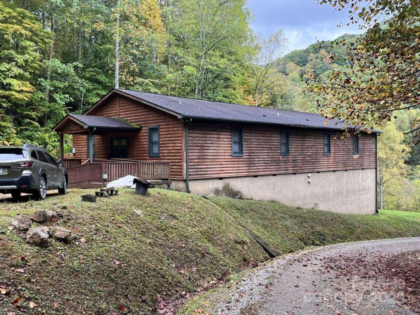 8020 Meadow Fork Road, Hot Springs, NC 28743.  MLS# CAR4306581, YatesRealty ID 1898. Multipurpose Bld (The Ark)