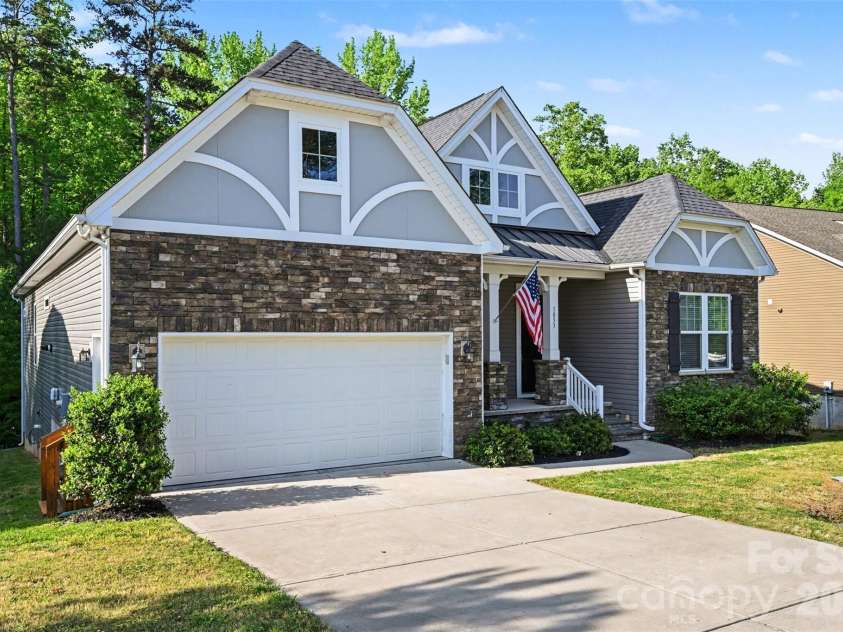 1033 Moonlight Mist Road, Belmont, NC 28012.  MLS# CAR4368585, YatesRealty ID 18980. 